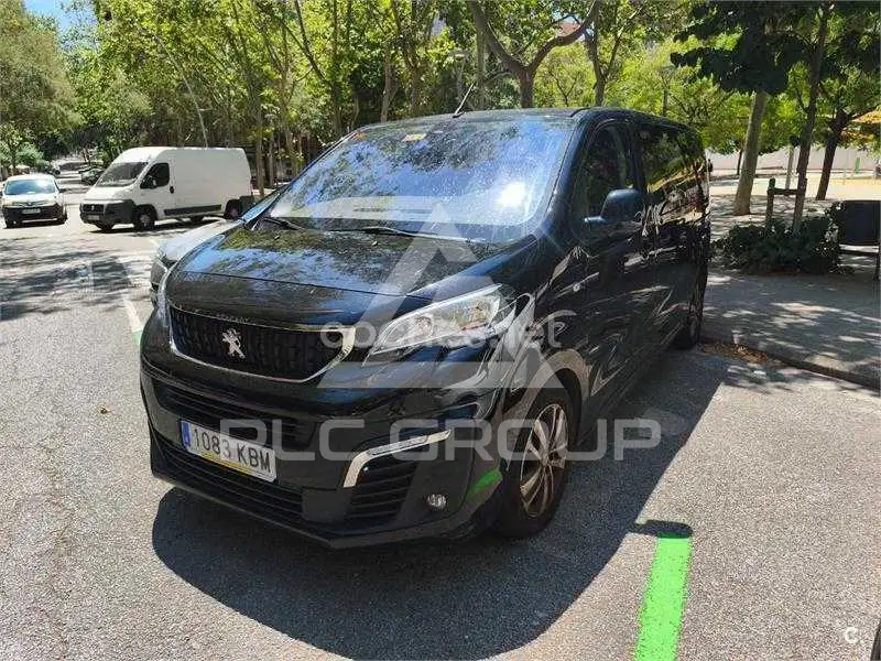 2017 Peugeot Traveller