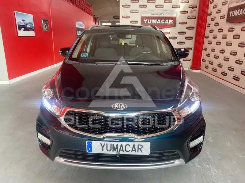 2017 KIA Carens