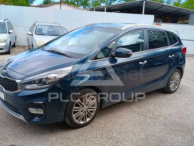 2017 KIA Carens