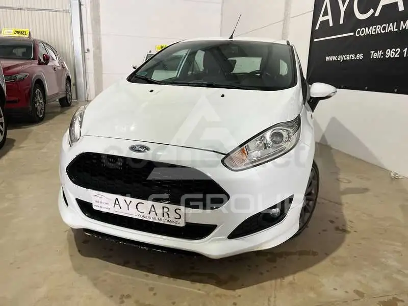 2017 Ford FIESTA