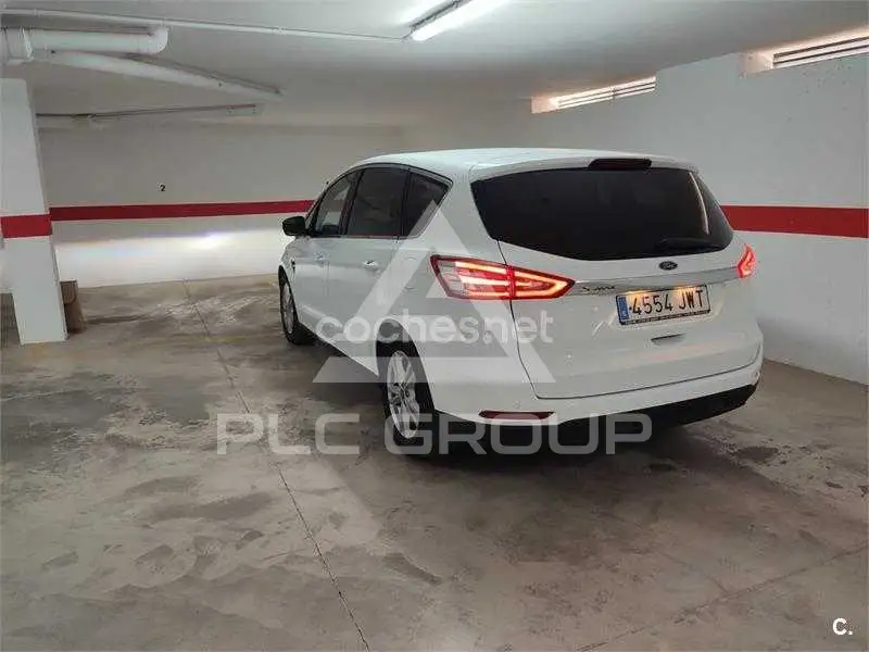 2017 Ford S-Max