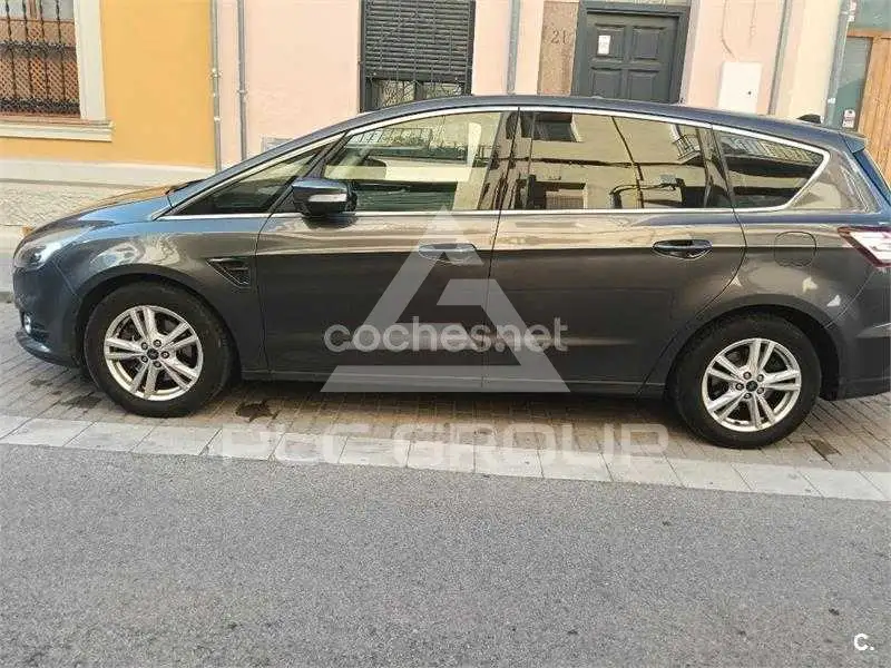 2017 Ford S-Max
