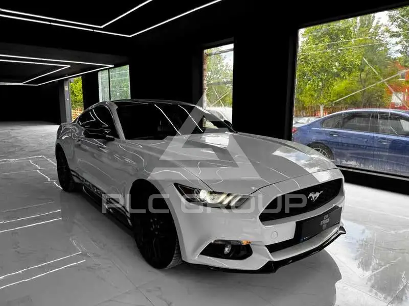 2017 Ford MUSTANG
