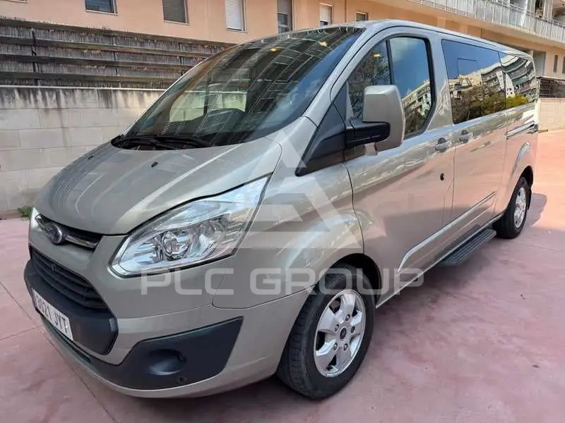 2017 Ford Tourneo
