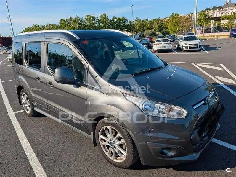 2017 Ford Tourneo