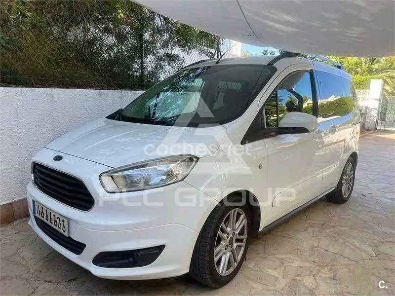 2017 Ford Tourneo