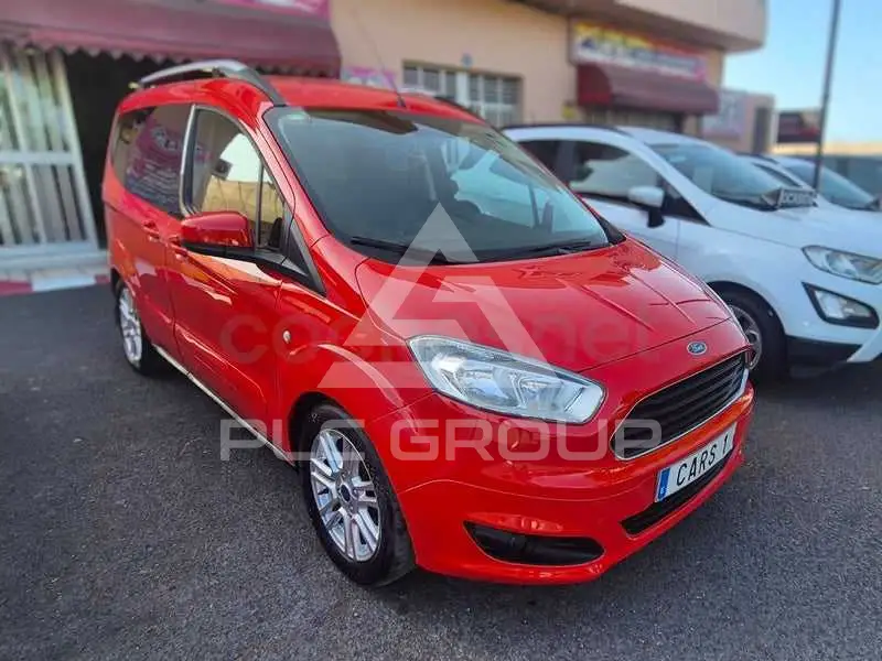 2017 Ford Tourneo