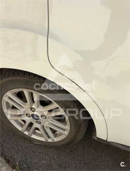 2017 Ford Tourneo
