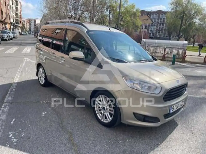 2017 Ford Tourneo