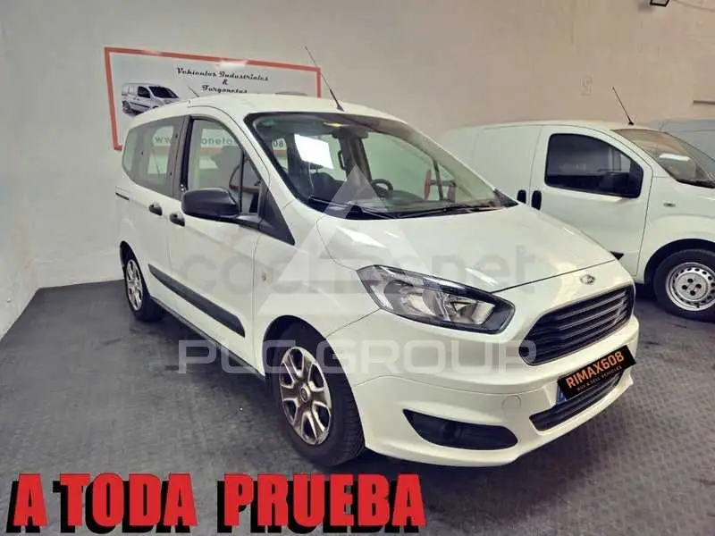 2017 Ford Tourneo