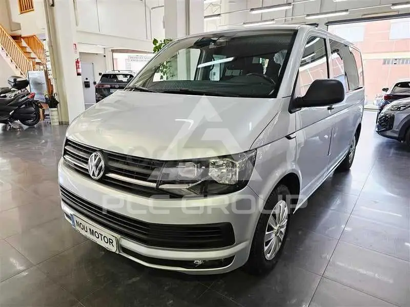 2017 Volkswagen CARAVELLE