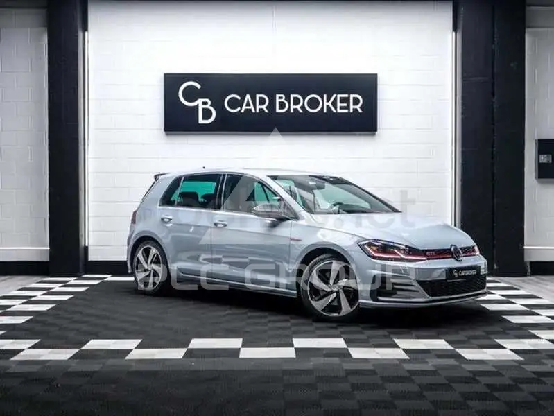 2017 Volkswagen GOLF