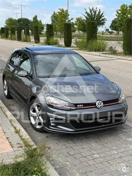 2017 Volkswagen GOLF