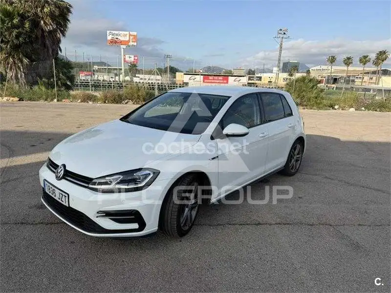 2017 Volkswagen GOLF