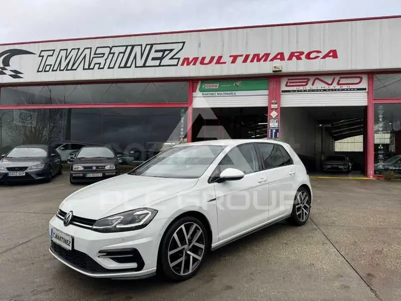 2017 Volkswagen GOLF