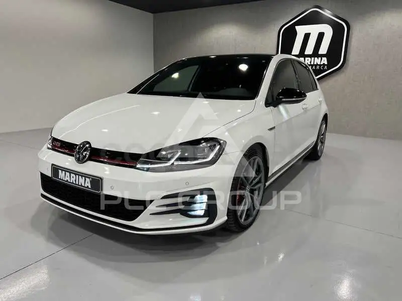 2017 Volkswagen GOLF