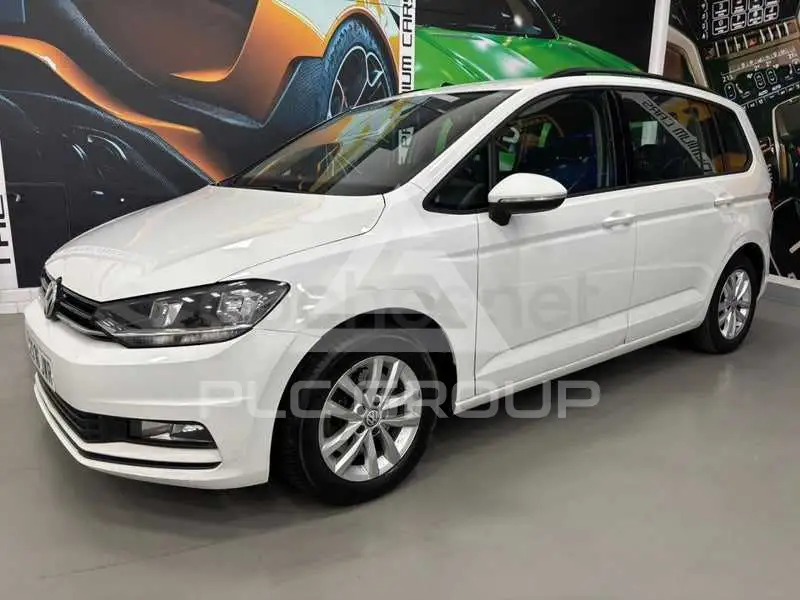 2017 Volkswagen Touran