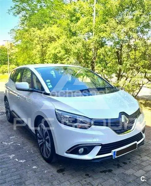 2017 Renault Grand Scenic