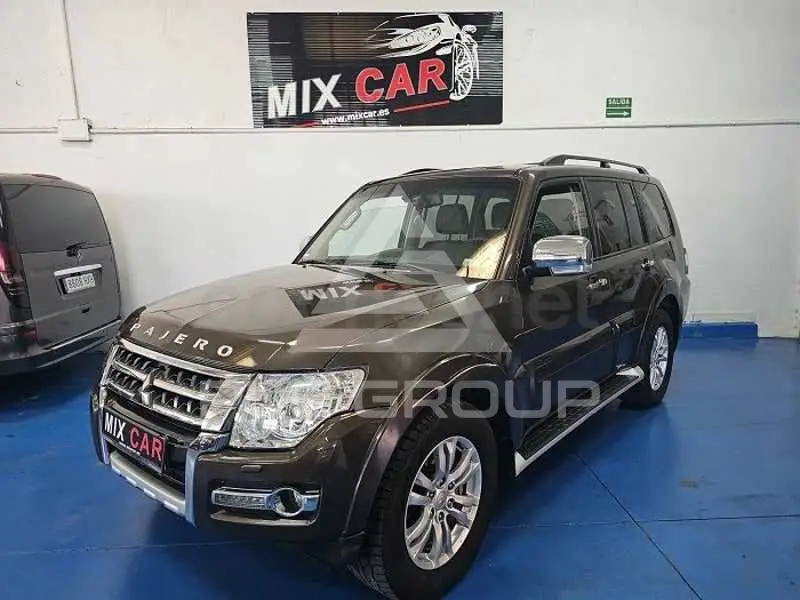 2018 Mitsubishi MONTERO