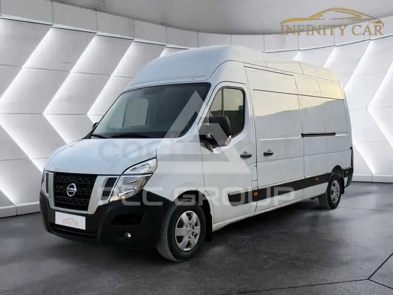 2018 Nissan NV 400