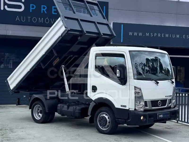 2018 Nissan 
