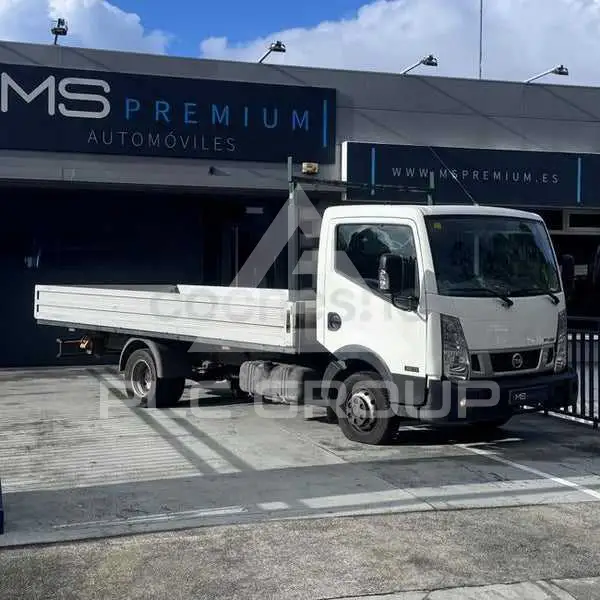 2018 Nissan NT400