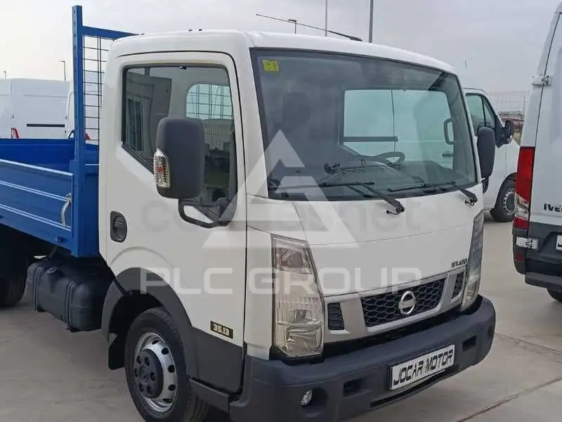 2018 Nissan NT400