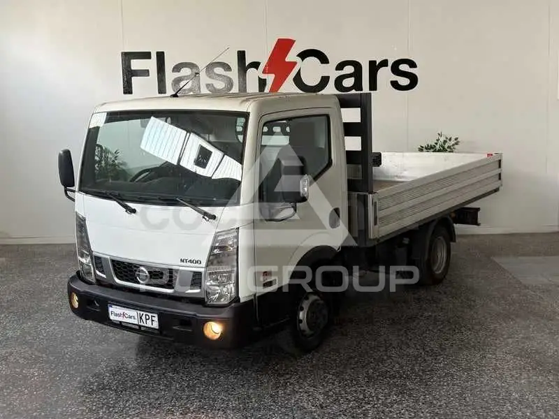 2018 Nissan NT400