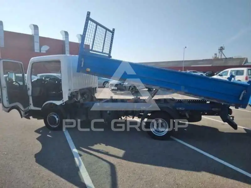 2018 Nissan NT400