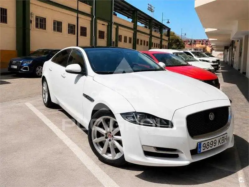 2018 Jaguar XJ