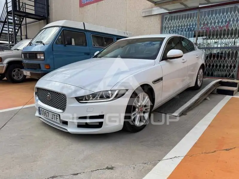 2018 Jaguar XE