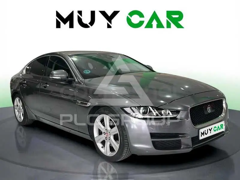 2018 Jaguar XE