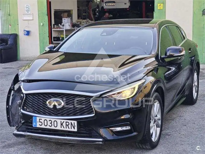 2018 Infinity Q30