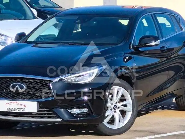 2018 Infinity Q30