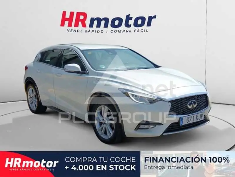 2018 Infinity Q30