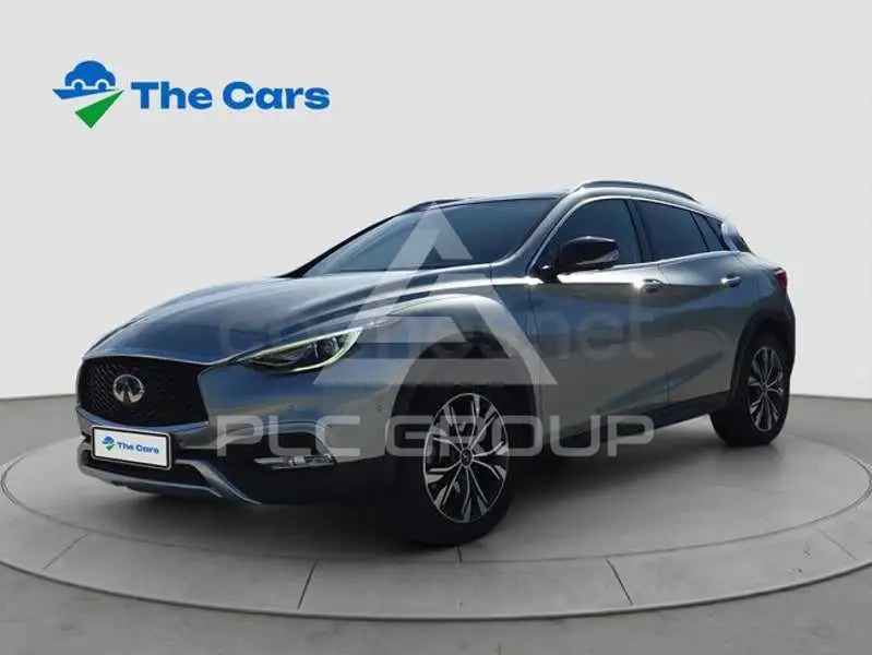 2018 Infinity QX30