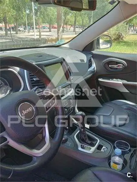 2018 Jeep CHEROKEE