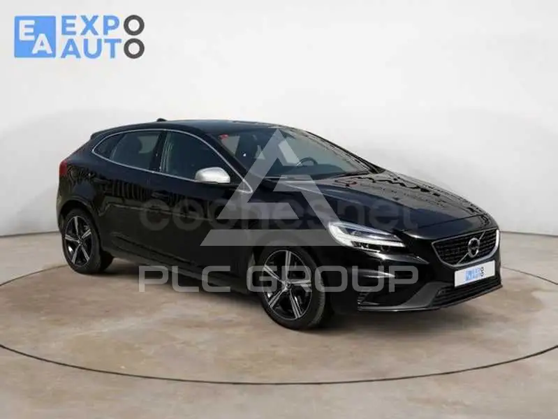 2018 Volvo V40