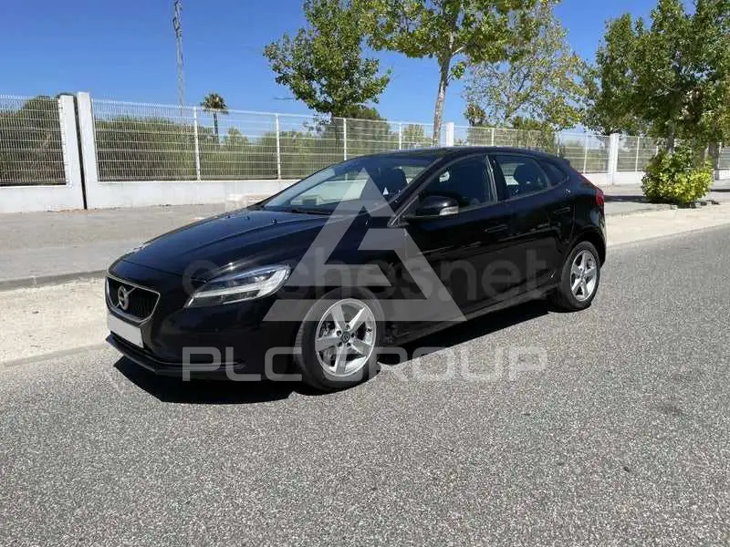 2018 Volvo V40