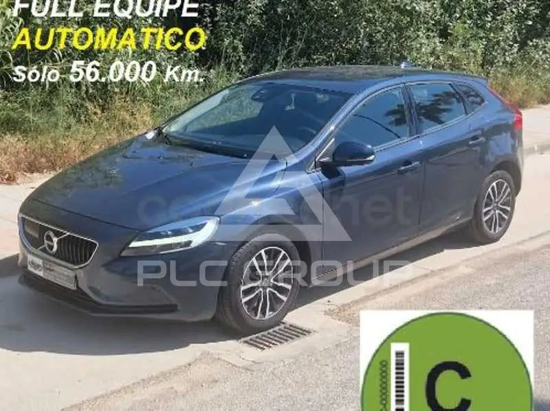 2018 Volvo V40