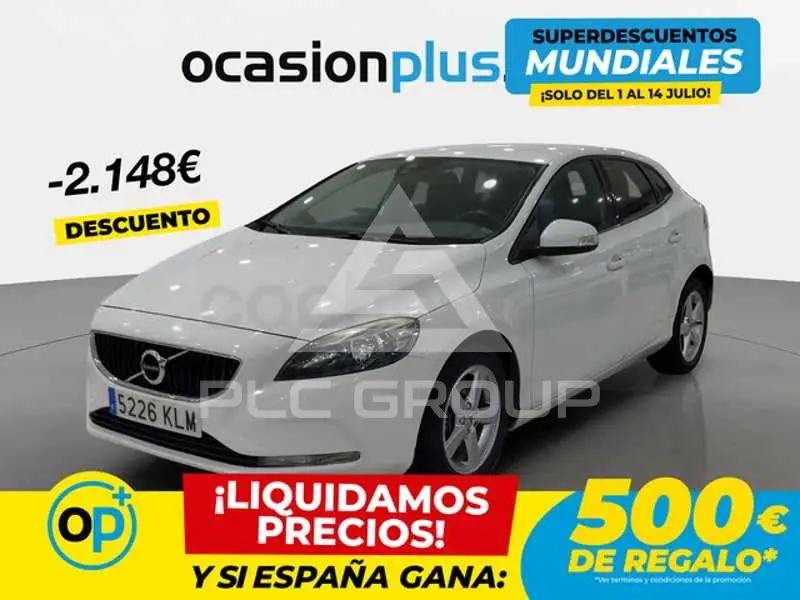 2018 Volvo V40