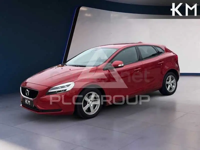 2018 Volvo V40