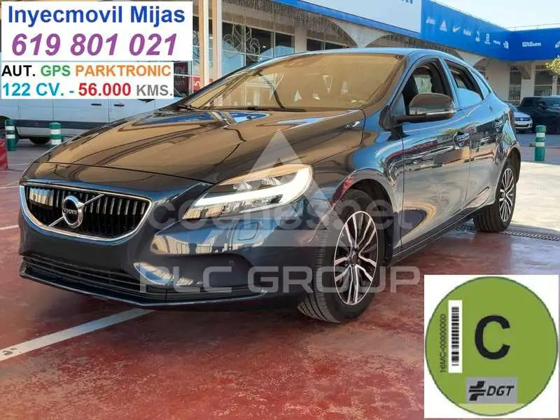 2018 Volvo V40