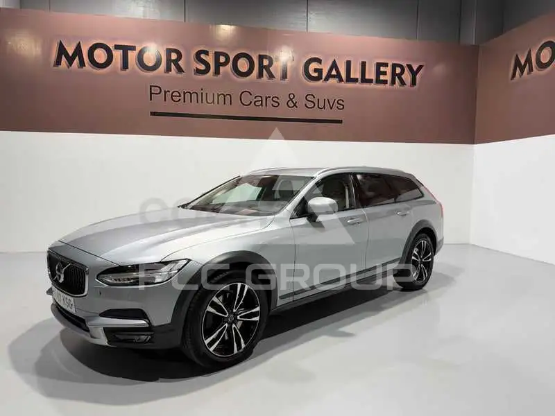 2018 Volvo V90