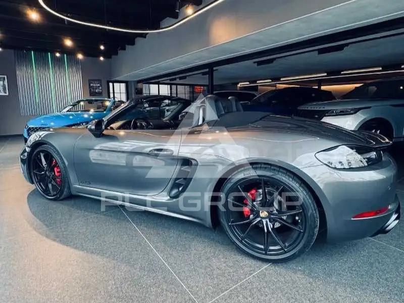 2018 Porsche 718