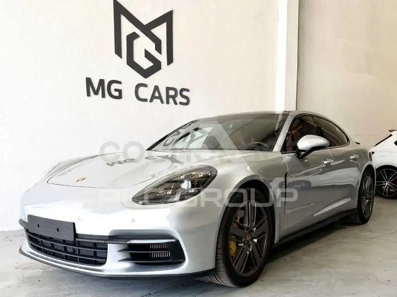 2018 Porsche Panamera
