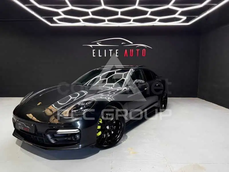 2018 Porsche Panamera