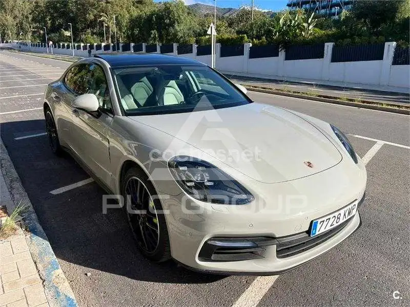 2018 Porsche Panamera