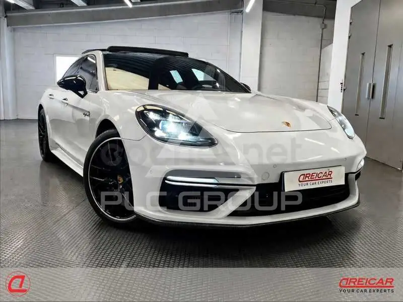 2018 Porsche Panamera