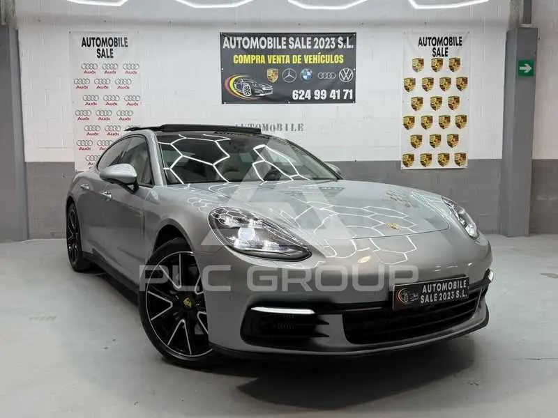 2018 Porsche Panamera